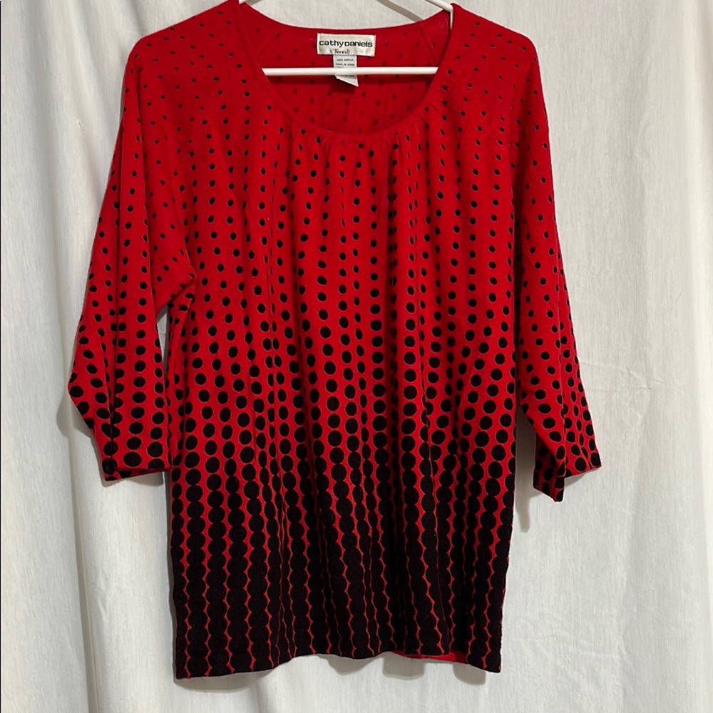 Cathy Daniels Red and Black 3/4 Sleeve Boxy sweater blouse  3/4 sleeves